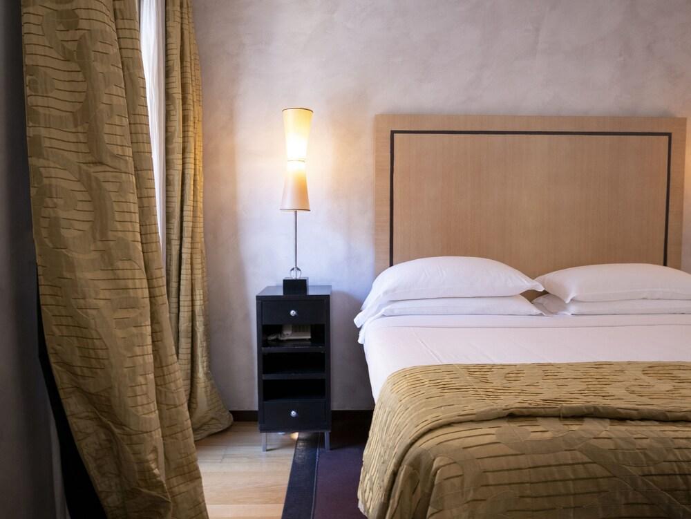 Hotel Intown Luxury House Roma Exterior foto