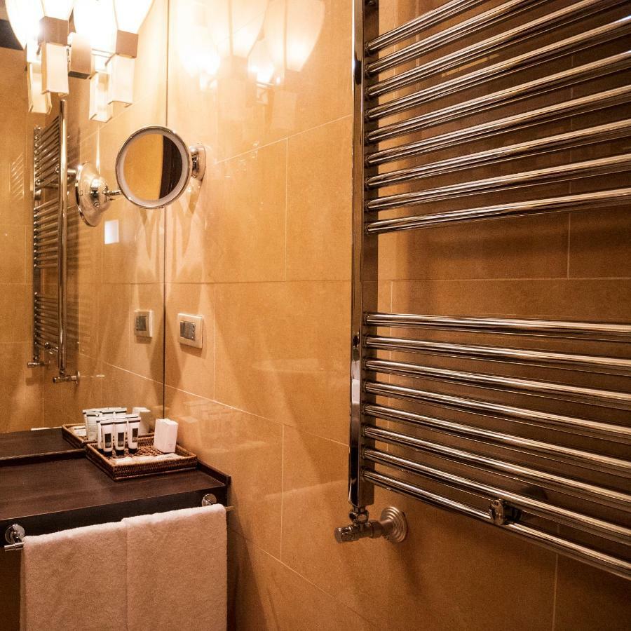 Hotel Intown Luxury House Roma Exterior foto